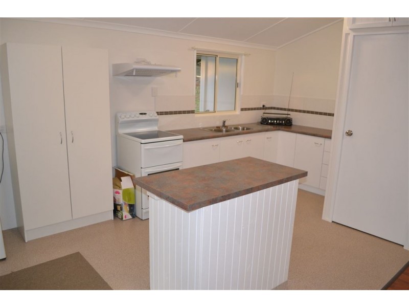 69 Darcy Street, Mount Morgan QLD 4714