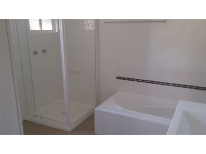 69 Darcy Street, Mount Morgan QLD 4714