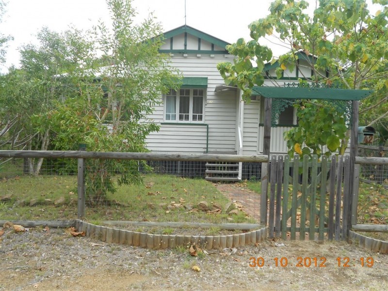 42 Gordon Street, Mount Morgan QLD 4714