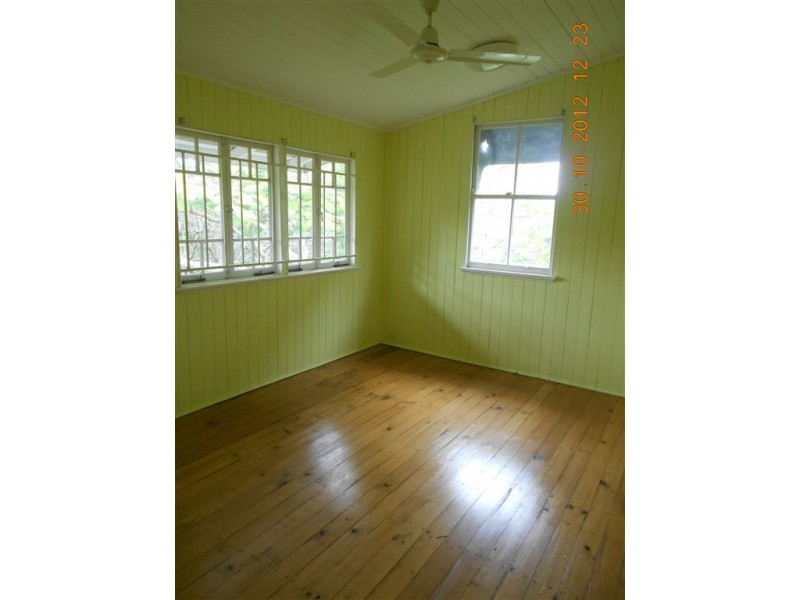 42 Gordon Street, Mount Morgan QLD 4714