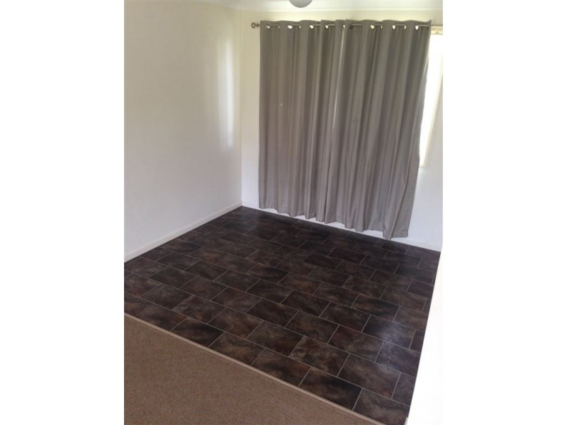 8 Lorraine Court, Gracemere QLD 4702