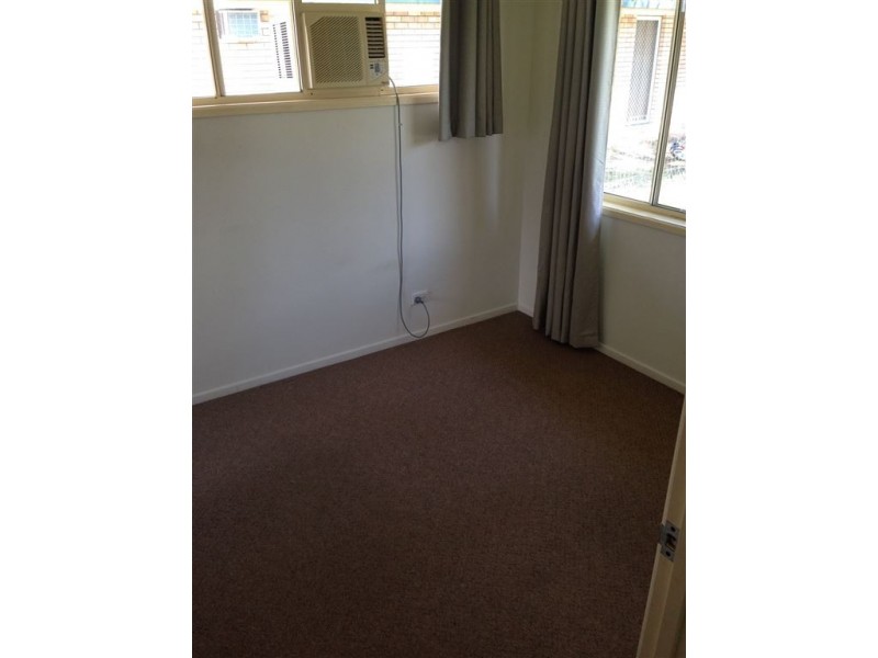 8 Lorraine Court, Gracemere QLD 4702