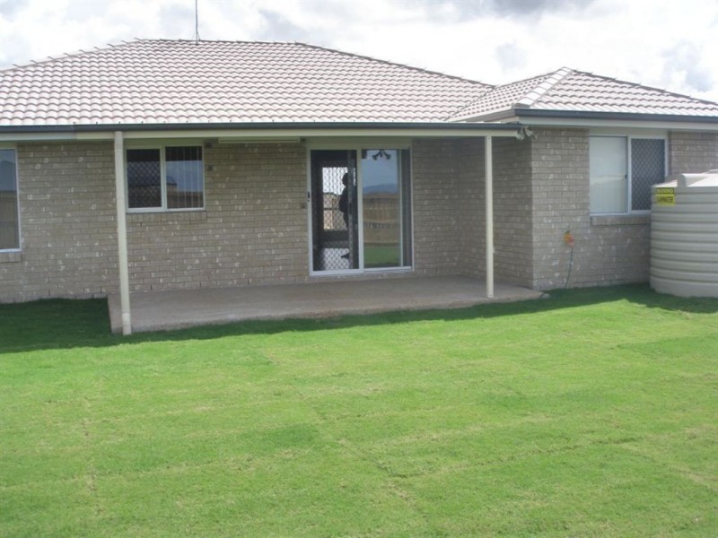 27 Kerrie Meares Cres, Gracemere QLD 4702
