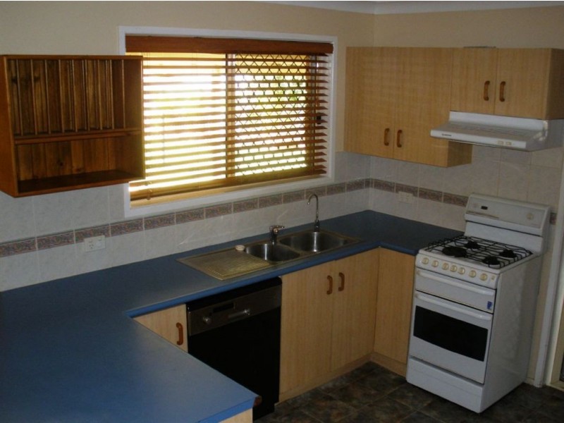 3 Cowan st, Gracemere QLD 4702