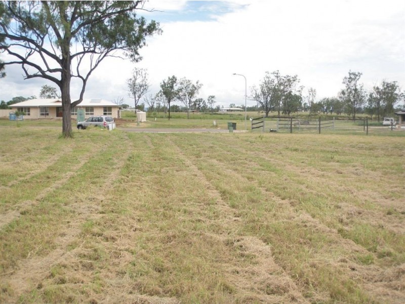 14 Freeman Court, Gracemere QLD 4702