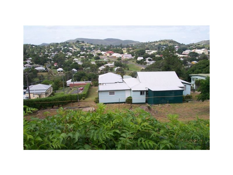 1012 North Street, Mount Morgan QLD 4714