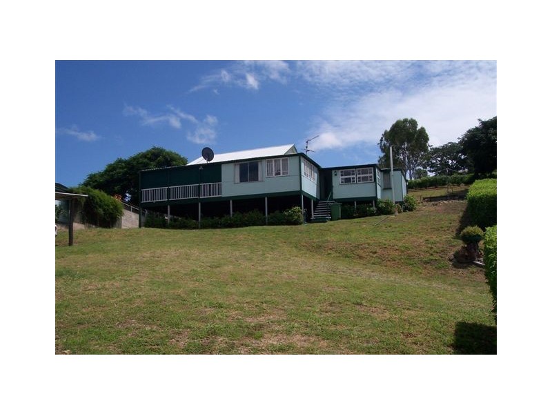 1012 North Street, Mount Morgan QLD 4714