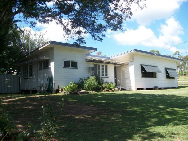 25 Thompson Avenue, Mount Morgan QLD 4714