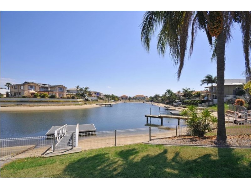 265 Rio Vista Blvd, Mermaid Waters QLD 4218