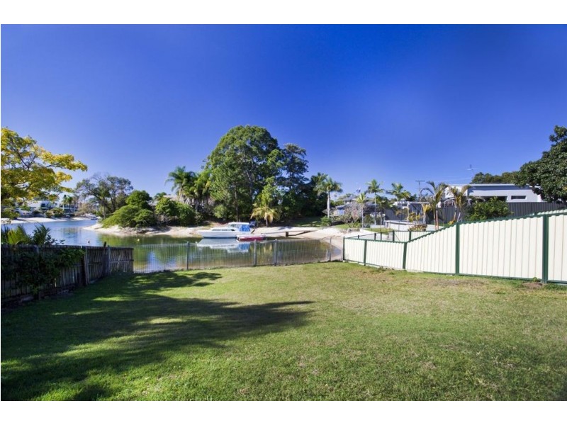 3 Bermuda Street, Broadbeach Waters QLD 4218
