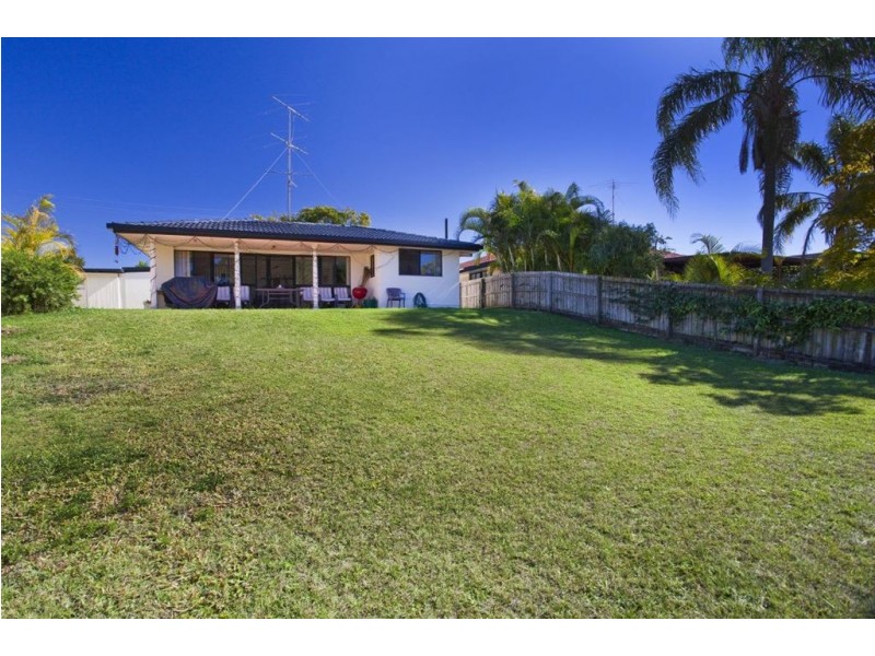 3 Bermuda Street, Broadbeach Waters QLD 4218