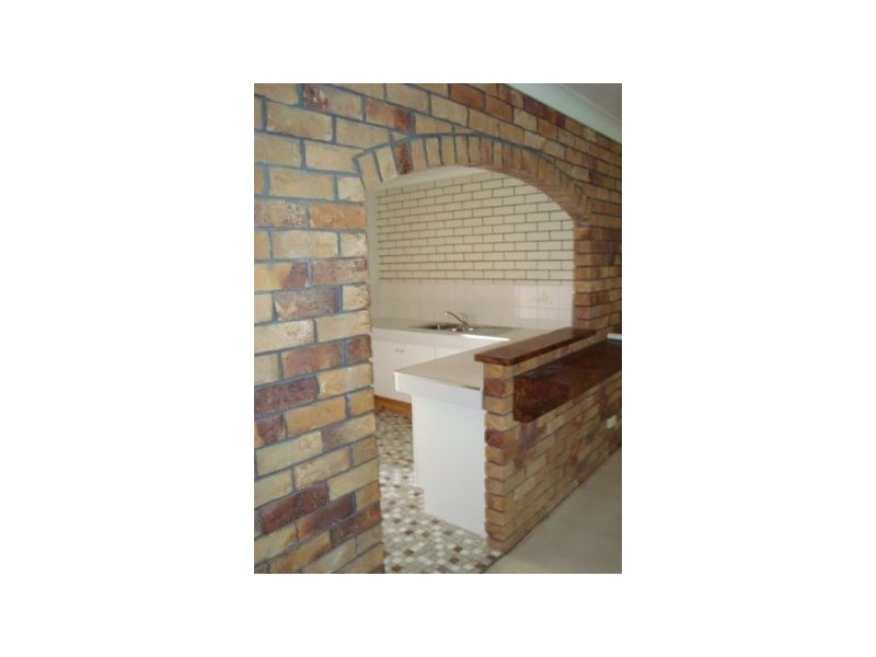 2/9 Christina Court, Mermaid Waters QLD 4218