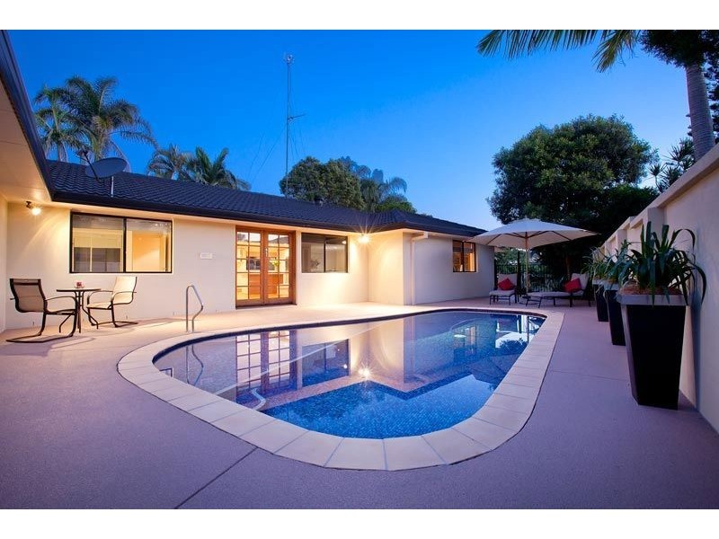 22 Forster Avenue, Sorrento QLD 4217