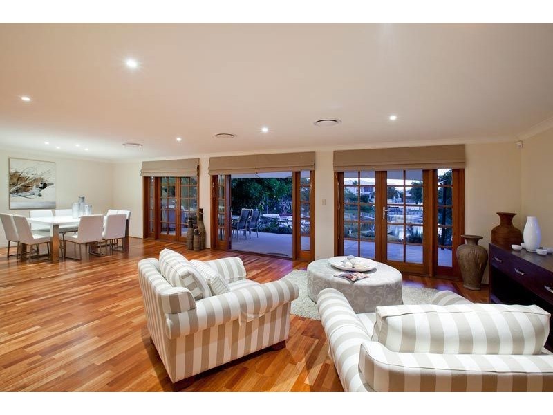 22 Forster Avenue, Sorrento QLD 4217