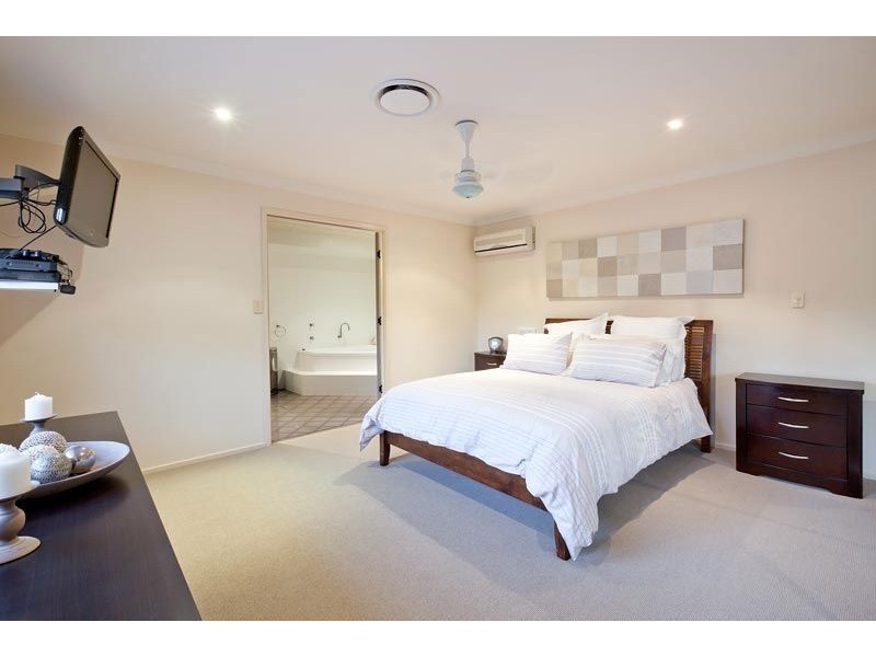 22 Forster Avenue, Sorrento QLD 4217