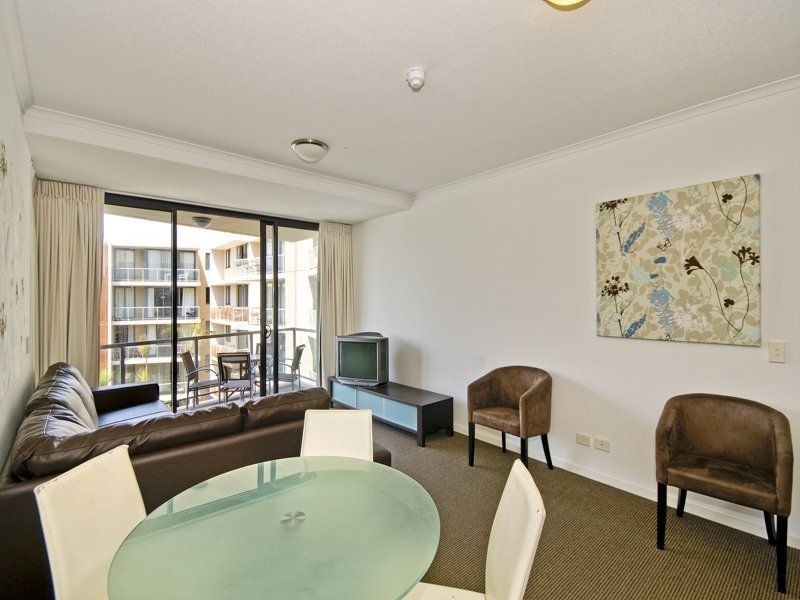 1107/1 Ocean St, Burleigh Heads QLD 4220