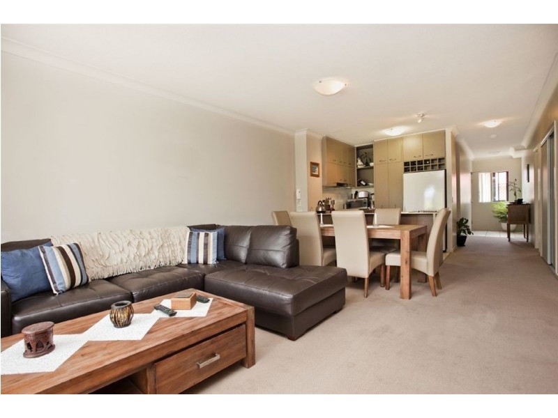 21/2 Geraldton Drive, Varsity Lakes QLD 4227