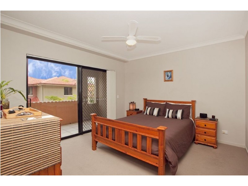 21/2 Geraldton Drive, Varsity Lakes QLD 4227
