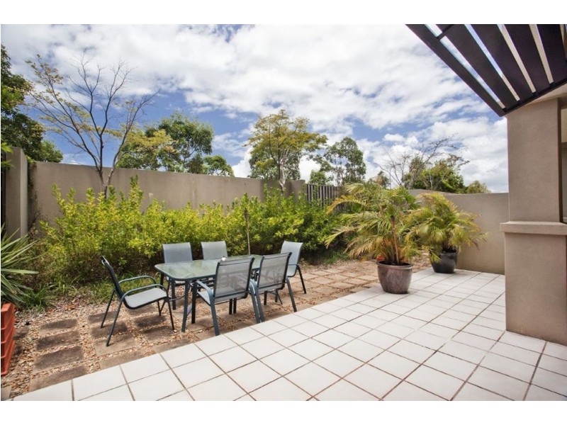 21/2 Geraldton Drive, Varsity Lakes QLD 4227