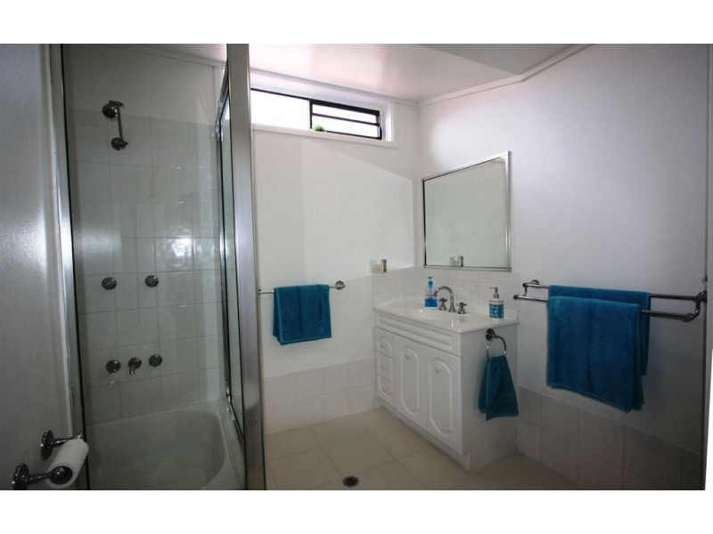 6/54 Karbunya Street, Mermaid Waters QLD 4218