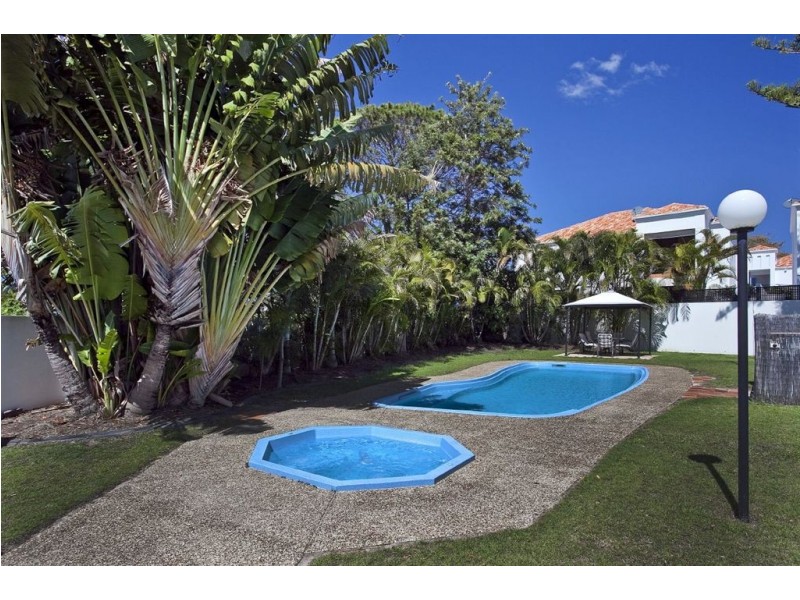 31/2 Karbunya Street, Mermaid Waters QLD 4218