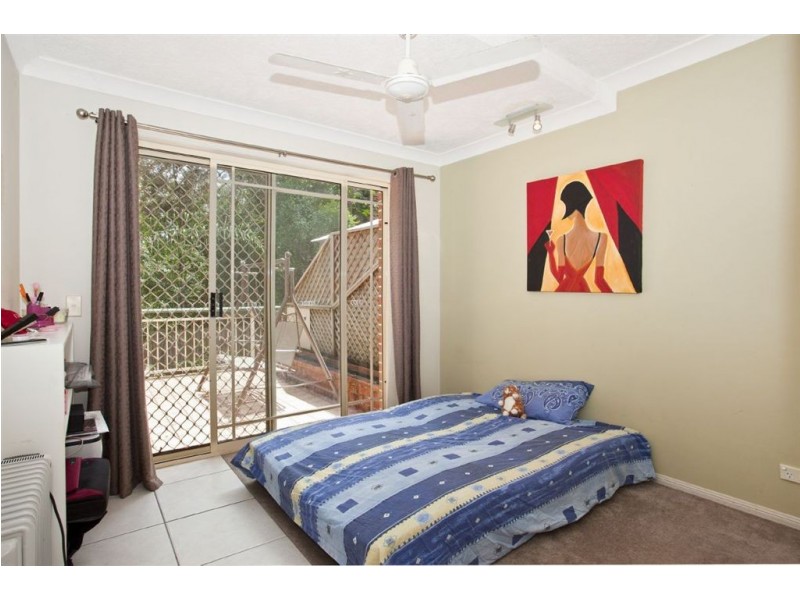 5/51 Pohlman Street, Southport QLD 4215