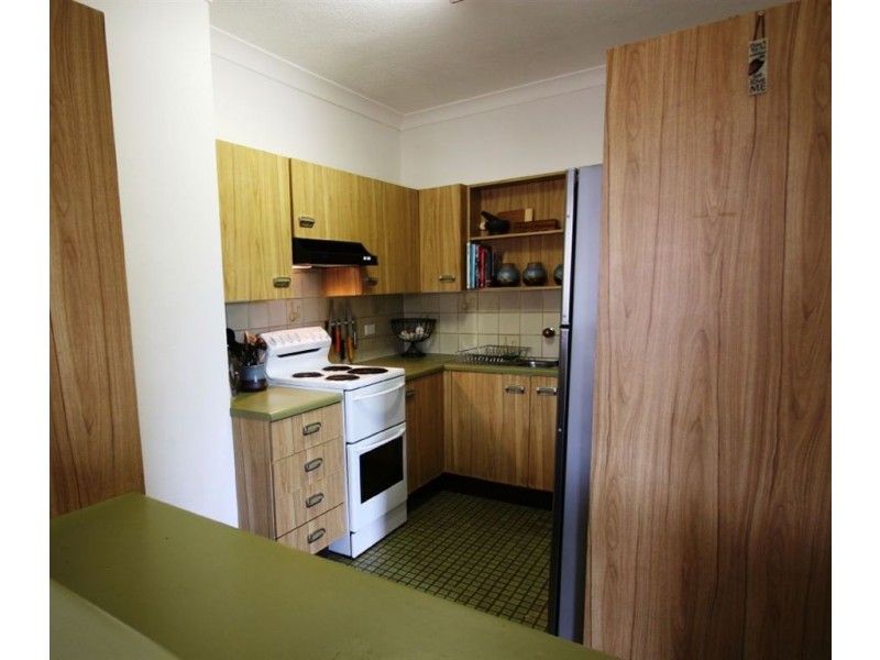 8/38 Duet Drive, Mermaid Waters QLD 4218