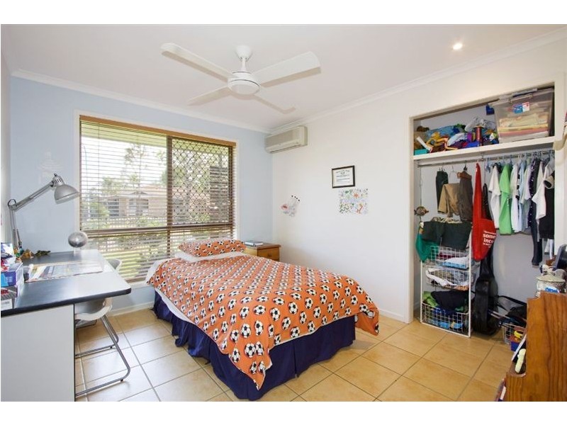 8 Sigatoka Place, Clear Island Waters QLD 4226