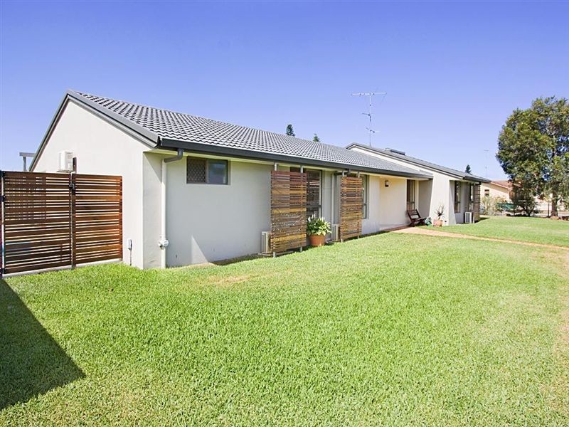 8 Sigatoka Place, Clear Island Waters QLD 4226