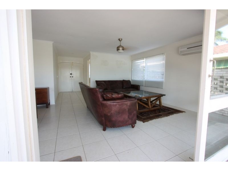 94 Monaco Street, Broadbeach Waters QLD 4218