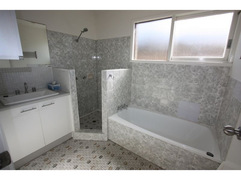 94 Monaco Street, Broadbeach Waters QLD 4218