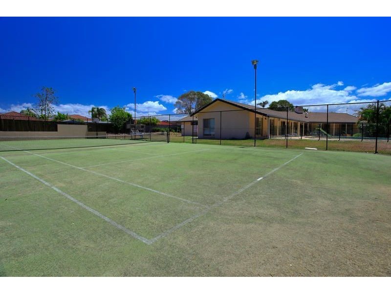 47 Marbella Drive, Benowa QLD 4217