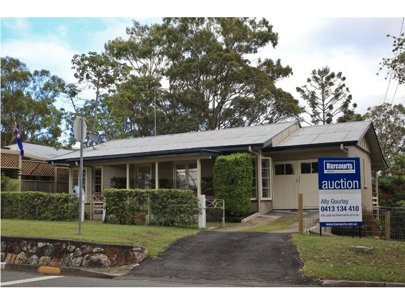 202 Ocean Parade, Burleigh Heads QLD 4220