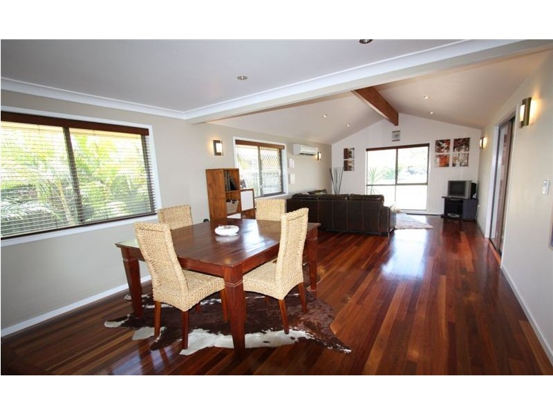 140 Burleigh Street, Burleigh Waters QLD 4220