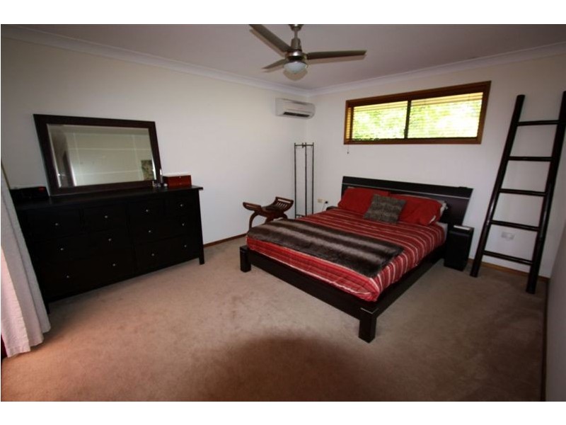 140 Burleigh Street, Burleigh Waters QLD 4220