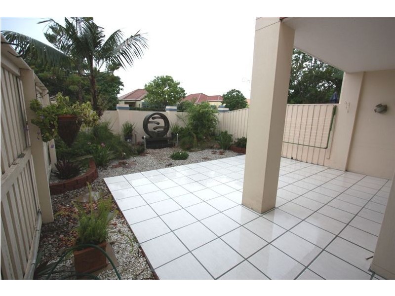 15/11-17 Beachcomber Court, Burleigh Waters QLD 4220