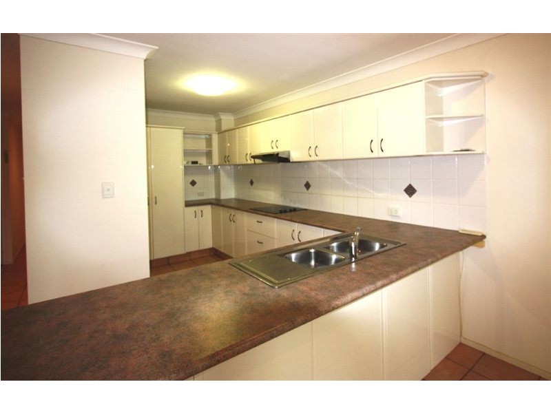 15/11-17 Beachcomber Court, Burleigh Waters QLD 4220