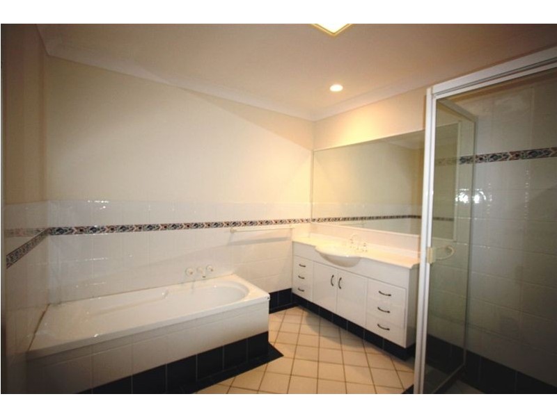 15/11-17 Beachcomber Court, Burleigh Waters QLD 4220