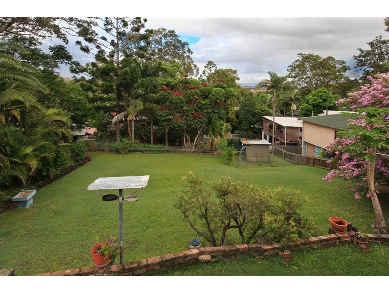202 Ocean Pde, Burleigh Heads QLD 4220