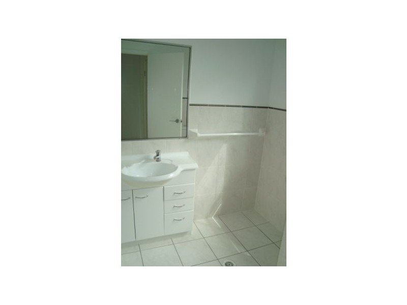 3/5 Taylor Street, Biggera Waters QLD 4216