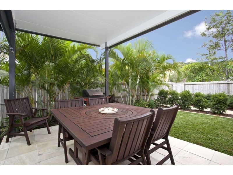 1/12 Ikkina Road, Burleigh Heads QLD 4220