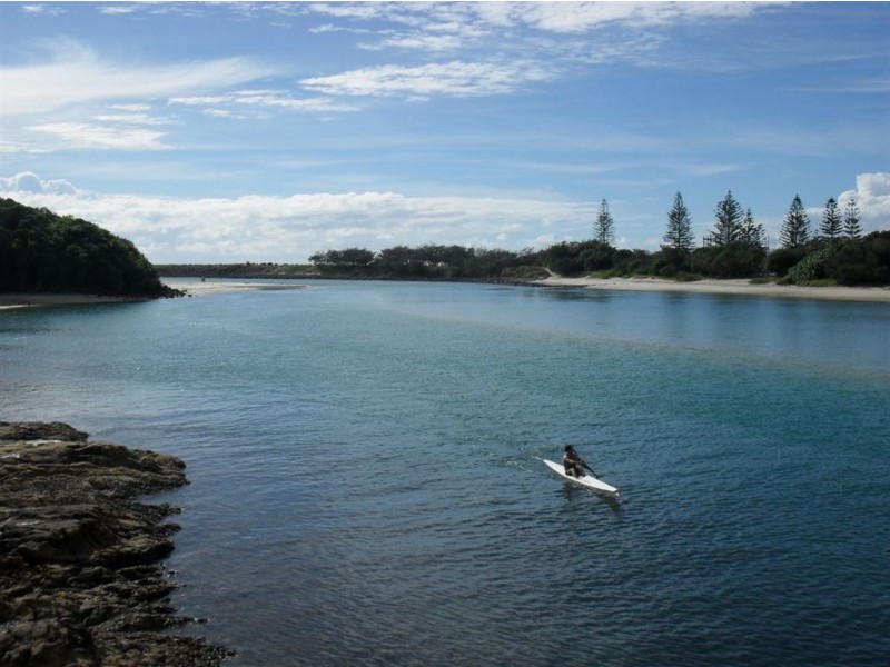 1/12 Ikkina Road, Burleigh Heads QLD 4220