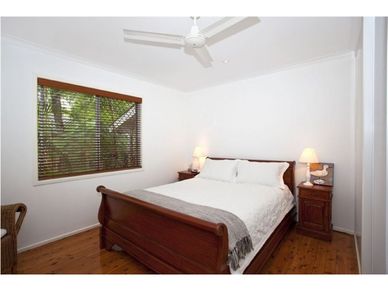 1/12 Ikkina Road, Burleigh Heads QLD 4220