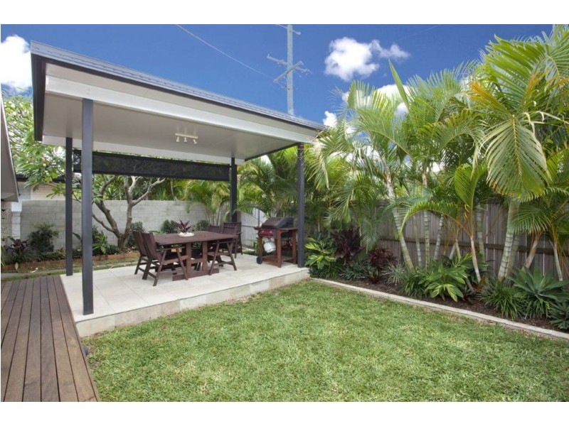 1/12 Ikkina Road, Burleigh Heads QLD 4220