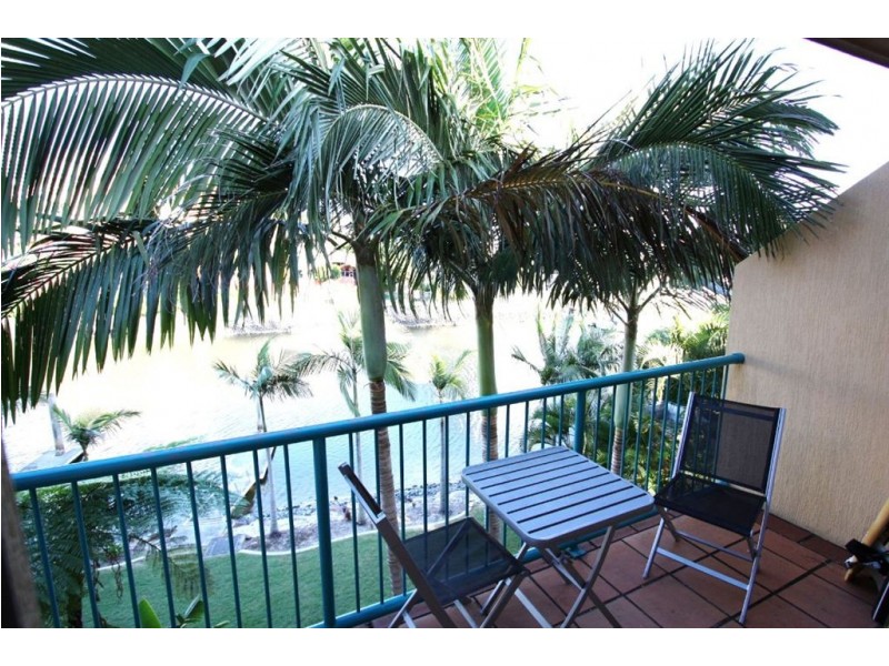 40/49 Peninsular Drive, Surfers Paradise QLD 4217