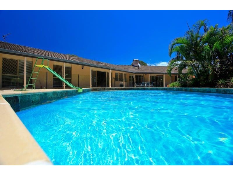 47 Marbella Drive, Benowa QLD 4217