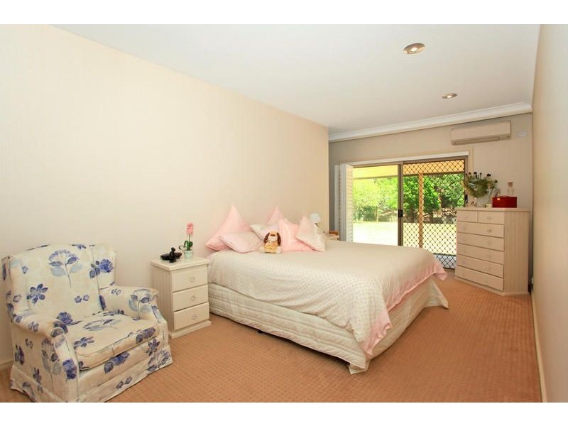 47 Marbella Drive, Benowa QLD 4217