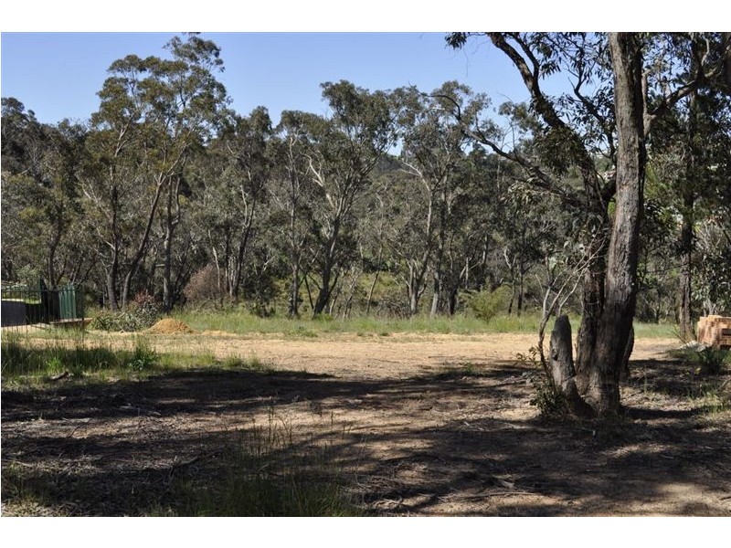 10a LOMANDRA PL, Katoomba NSW 2780