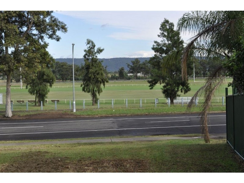 36 GREY GUMS, Cranebrook NSW 2749