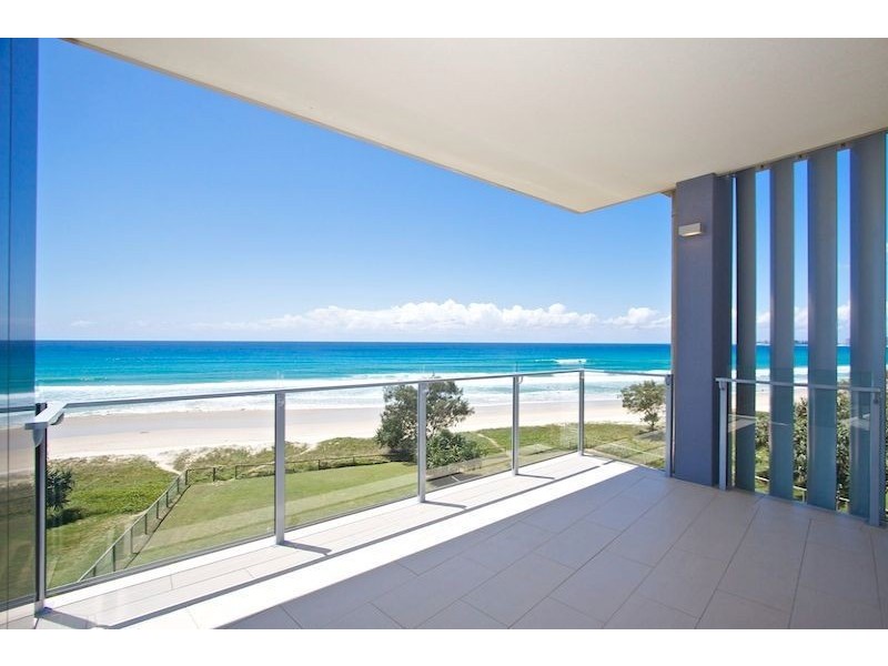 4/399 Golden Four Drive, Tugun QLD 4224